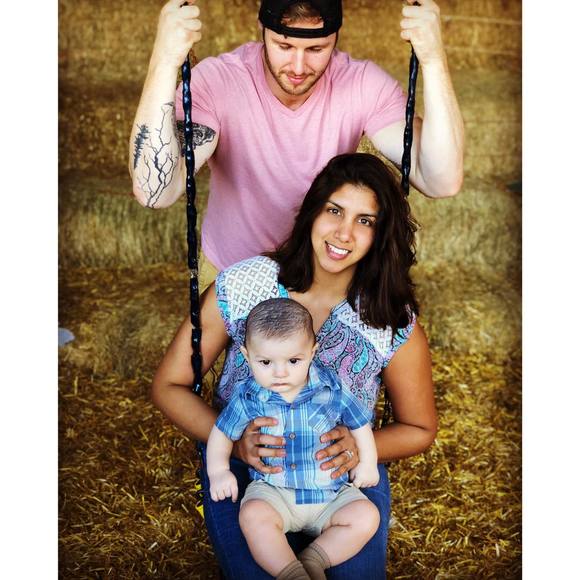 Meet your Posher, Gabriela - Picture 1 of 1